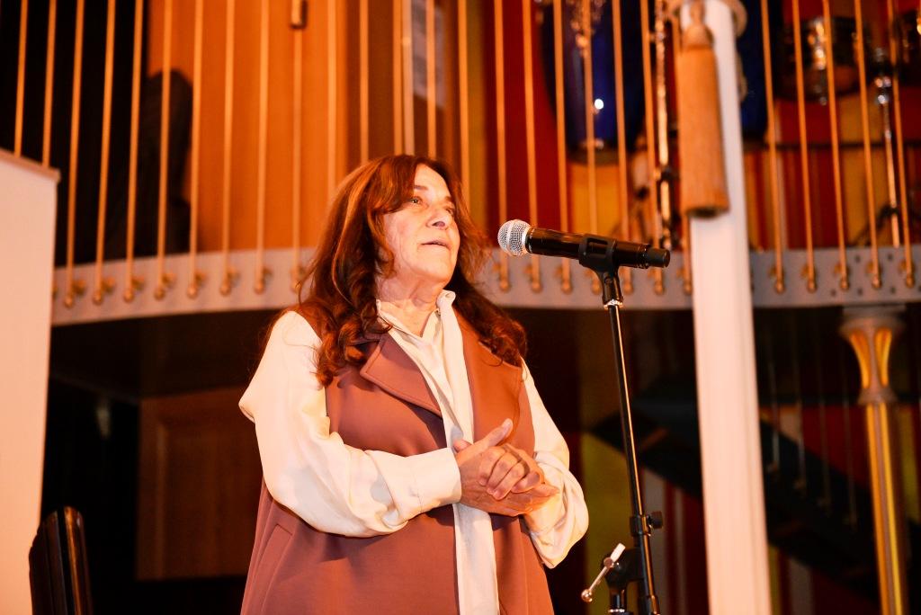 Latife Tekin2.JPG